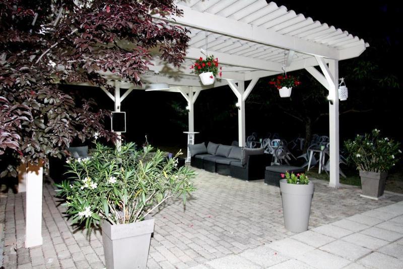 Auberge Des Pins ตูร์แรตส์ ภายนอก รูปภาพ