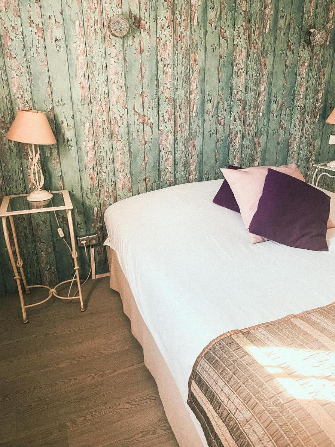 Auberge Des Pins ตูร์แรตส์ ภายนอก รูปภาพ