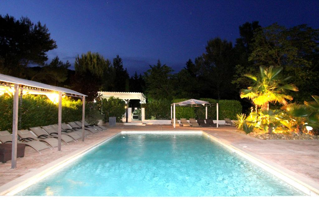Auberge Des Pins ตูร์แรตส์ ภายนอก รูปภาพ