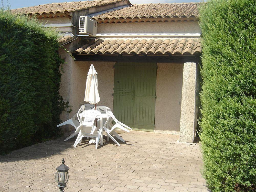 Auberge Des Pins ตูร์แรตส์ ภายนอก รูปภาพ