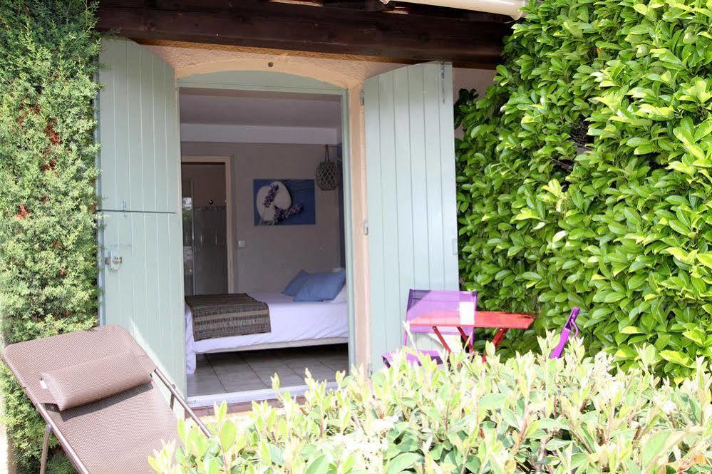 Auberge Des Pins ตูร์แรตส์ ภายนอก รูปภาพ