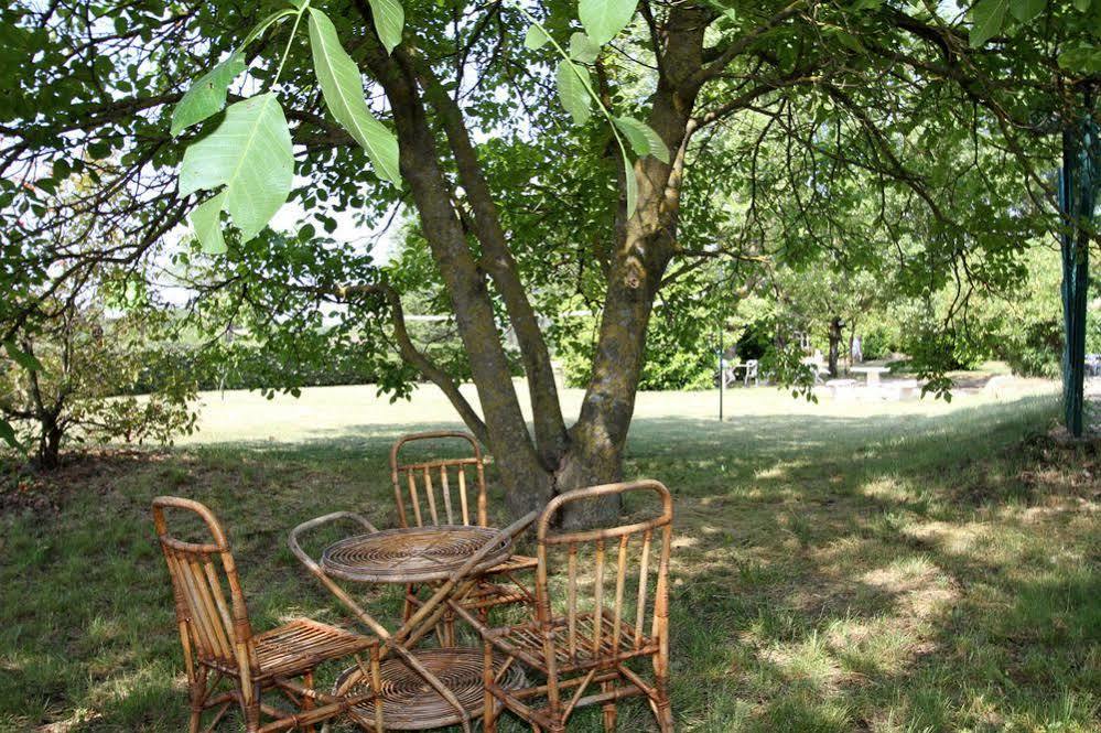 Auberge Des Pins ตูร์แรตส์ ภายนอก รูปภาพ