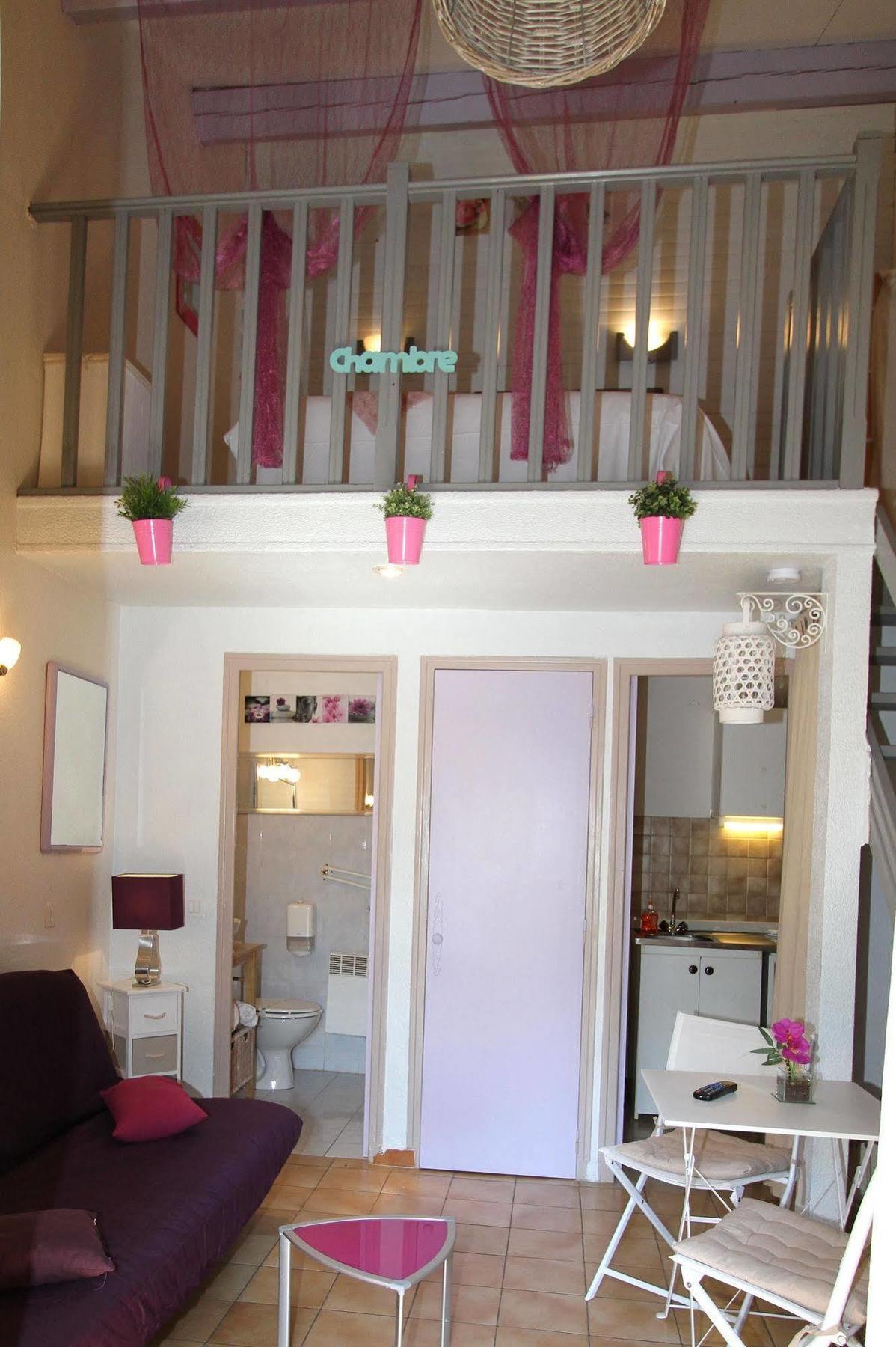 Auberge Des Pins ตูร์แรตส์ ภายนอก รูปภาพ