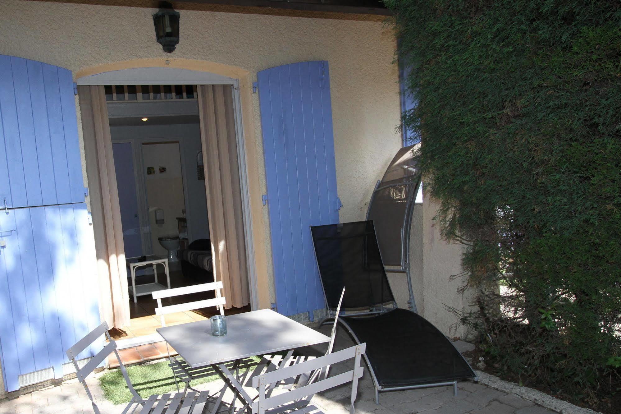 Auberge Des Pins ตูร์แรตส์ ภายนอก รูปภาพ